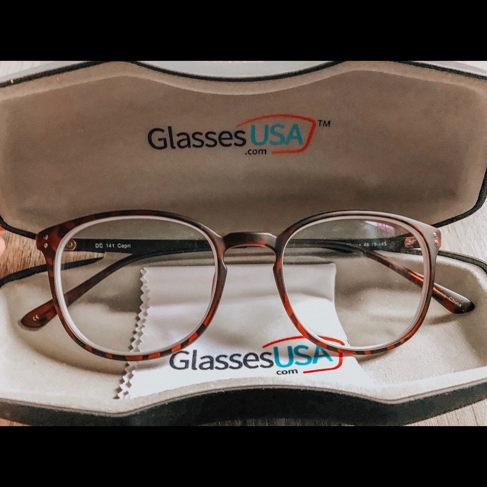 Tortoise Print Glasses